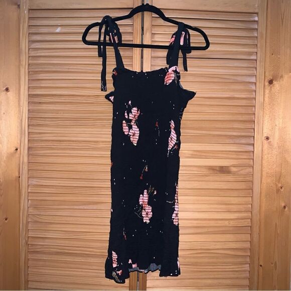Free People Dresses & Skirts - Free People black floral Dress Small